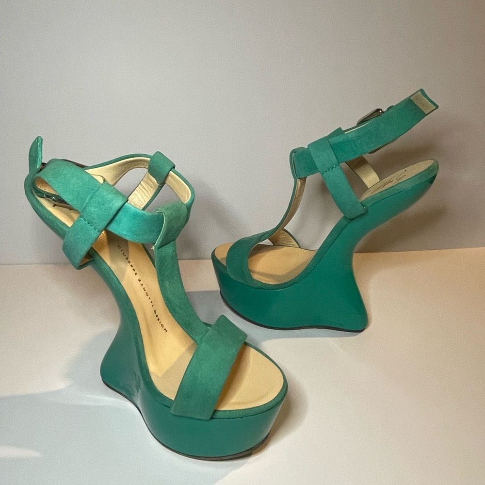 Giuseppe Zanotti Cut Out Wedge